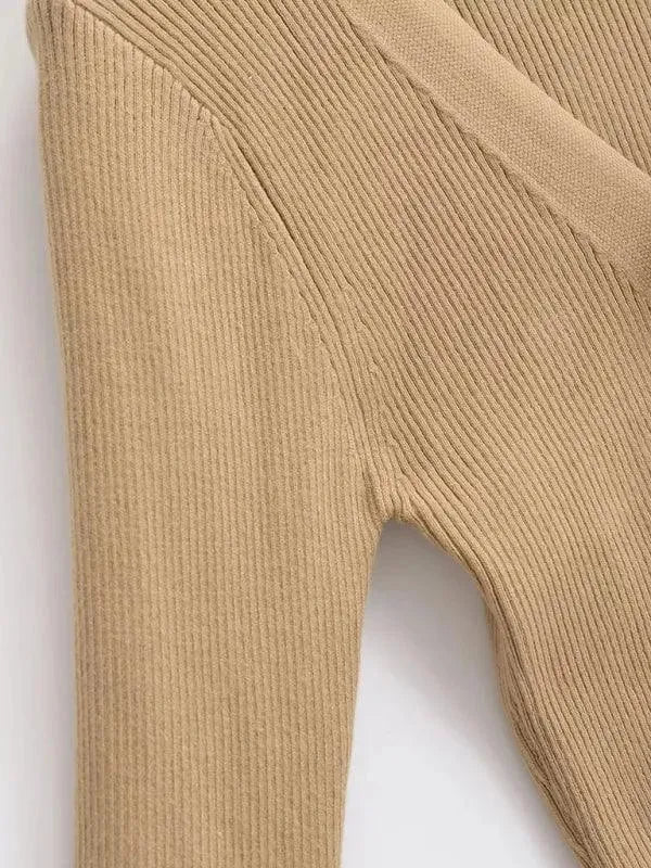 Women’s Lightweight V-Neck Cardigan Sweater – All-Season Knit