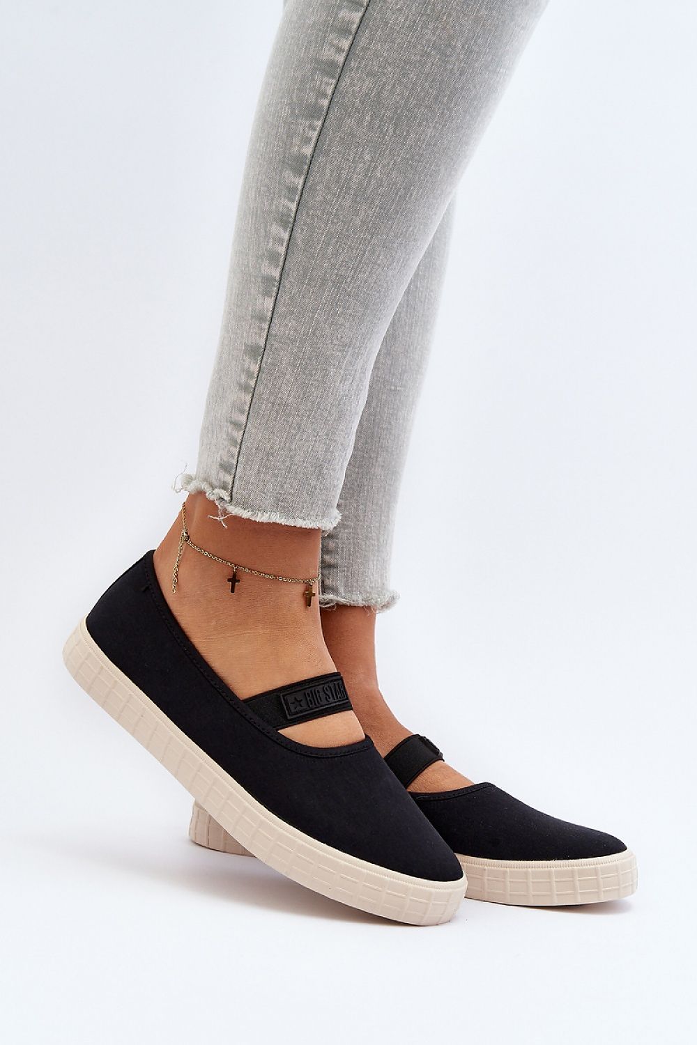Women's Sneakers - Low-Top Women Sneakers - Slip-On Spring-Summer Shoes