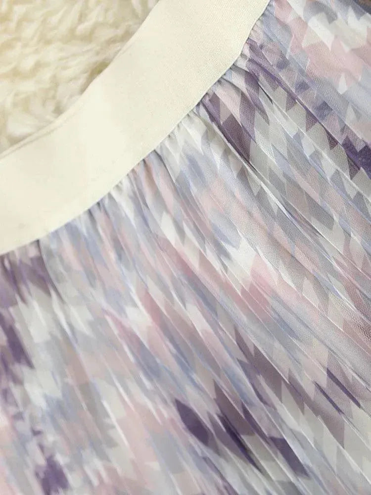 Chic Women Abstract Pleated Two-Piece Skirt Set - Abstract Skirt Set - LeStyleParfait