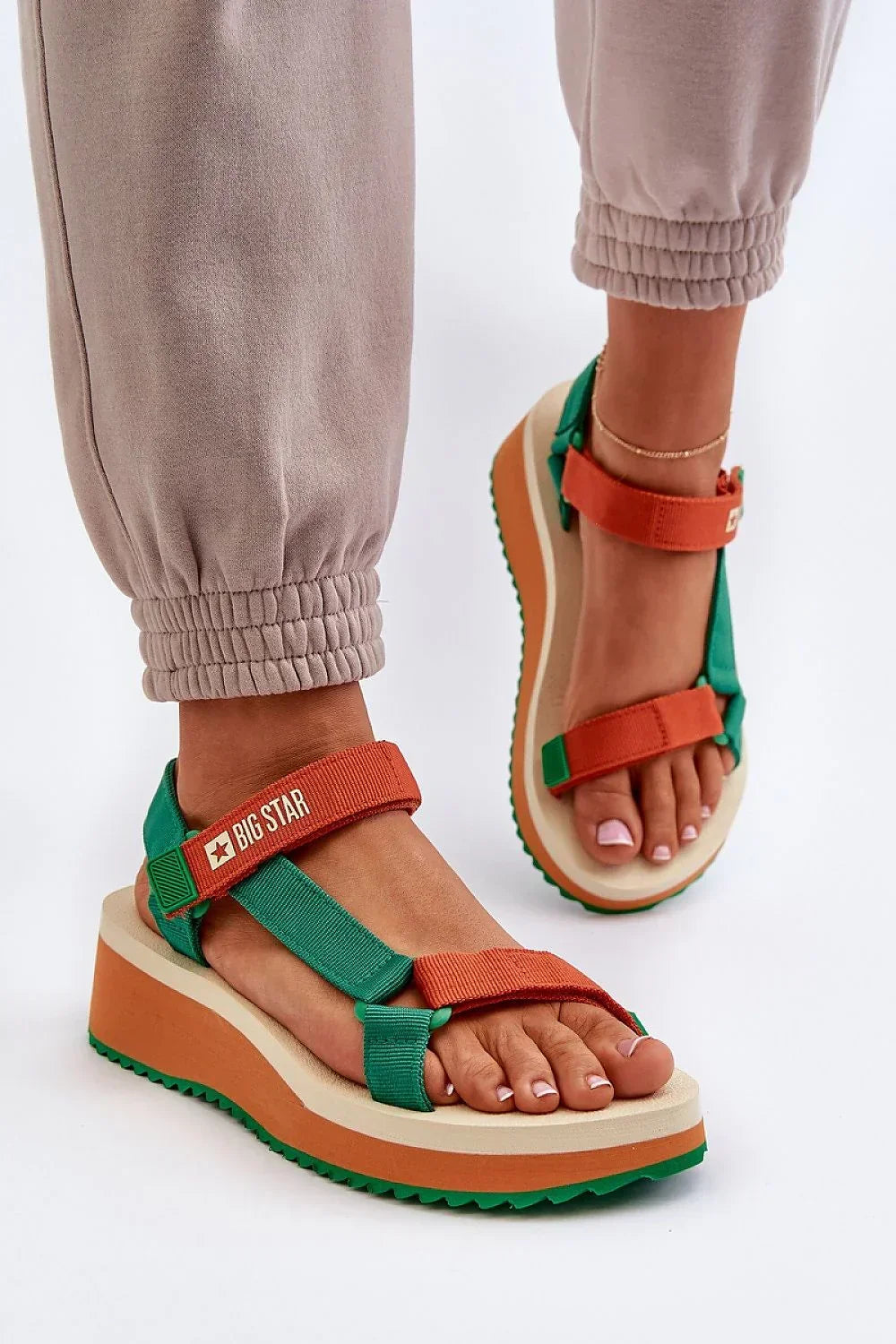  Buskin model 198802 Step in style 