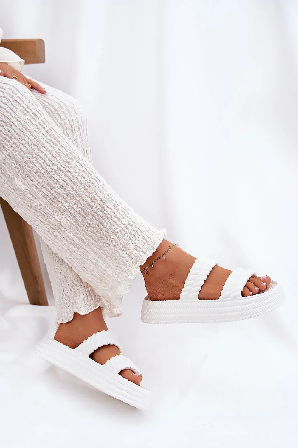  Flip-flops model 211671 Step in style 