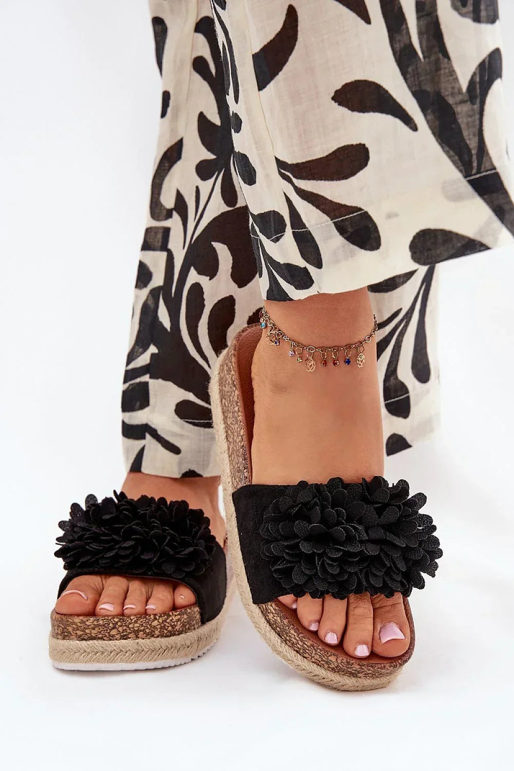  Flip-flops model 216070 Step in style 