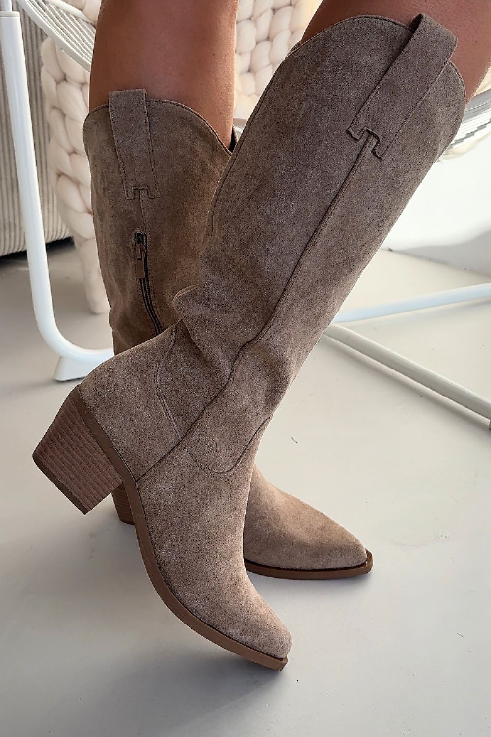  Heel boots model 222529 Step in style 