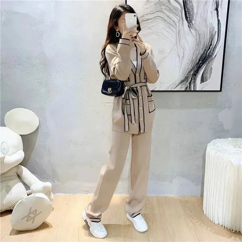 Relaxed Women Casual Twill Two-Piece Set - Casual Pants Set - LeStyleParfait