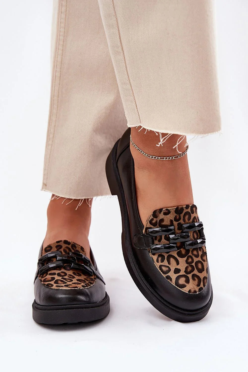 Women’s leather animal print moccasin loafers, low heel casual chic women’s loafers for spring and autumn