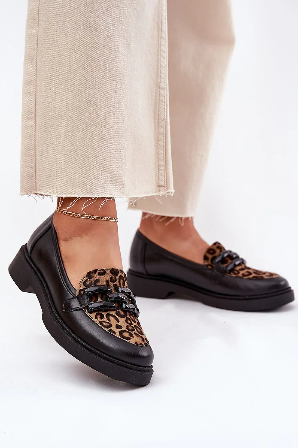 Women’s leather animal print moccasin loafers, low heel casual chic women’s loafers for spring and autumn