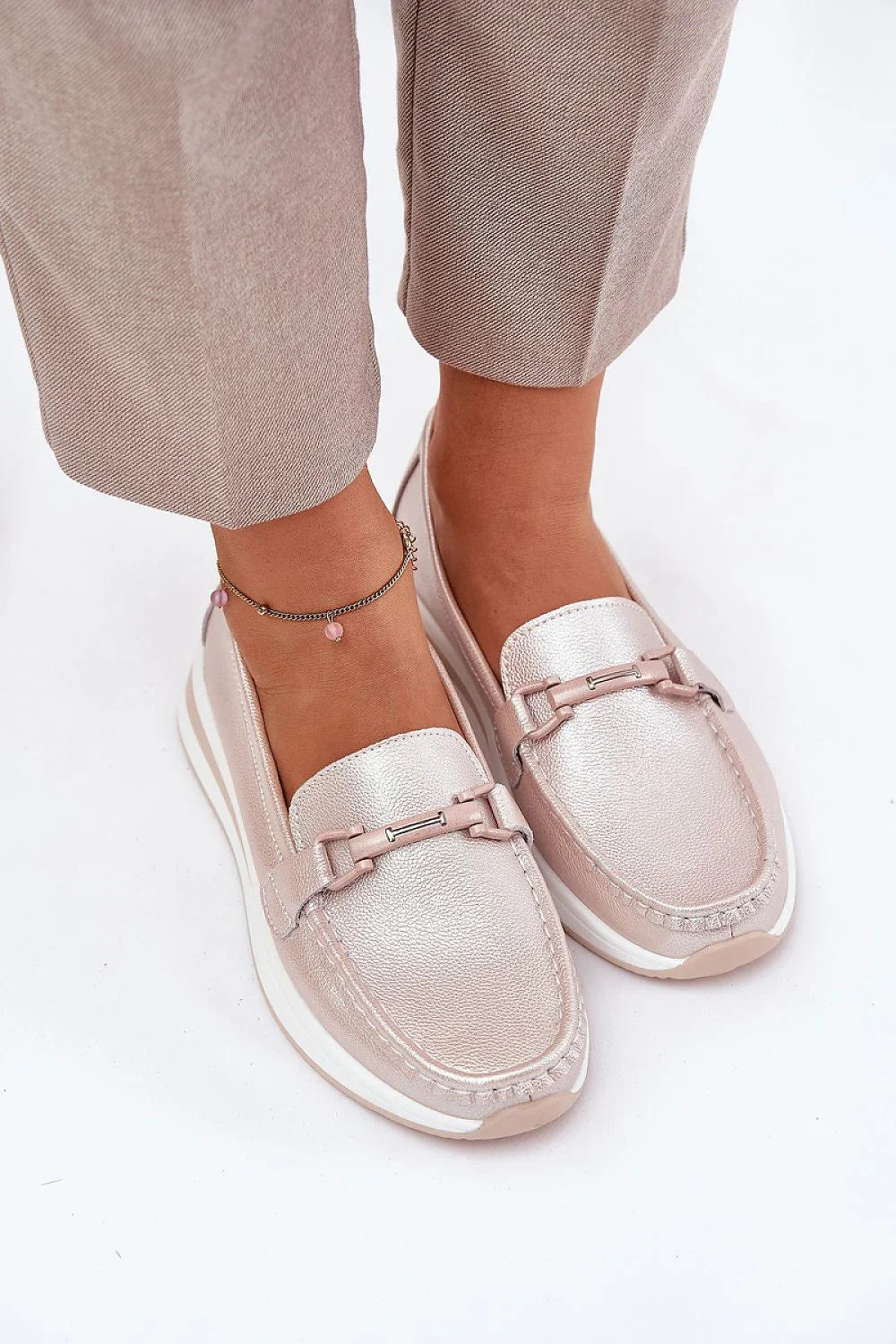 Women’s leather platform slip on loafers in pink and grey, casual women’s platform loafers for three seasons