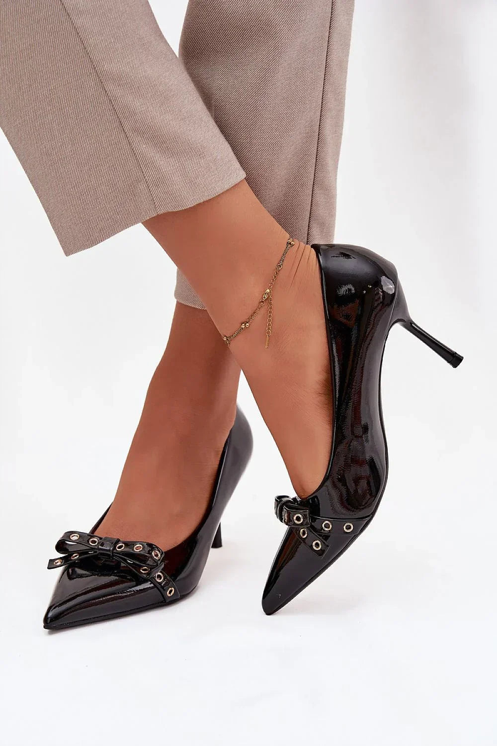 Escarpins Femme en cuir verni à nœud et talon aiguille-Escarpins Femme-LeStyleParfait